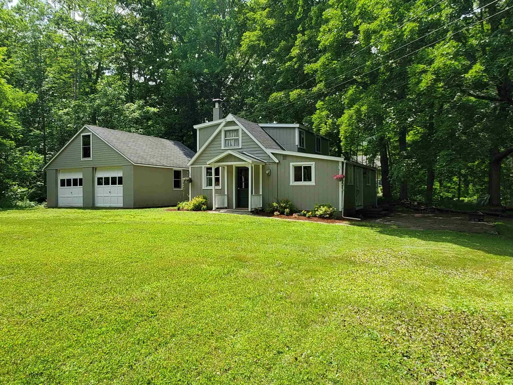 9 Foster Circle Enfield NH 03748
