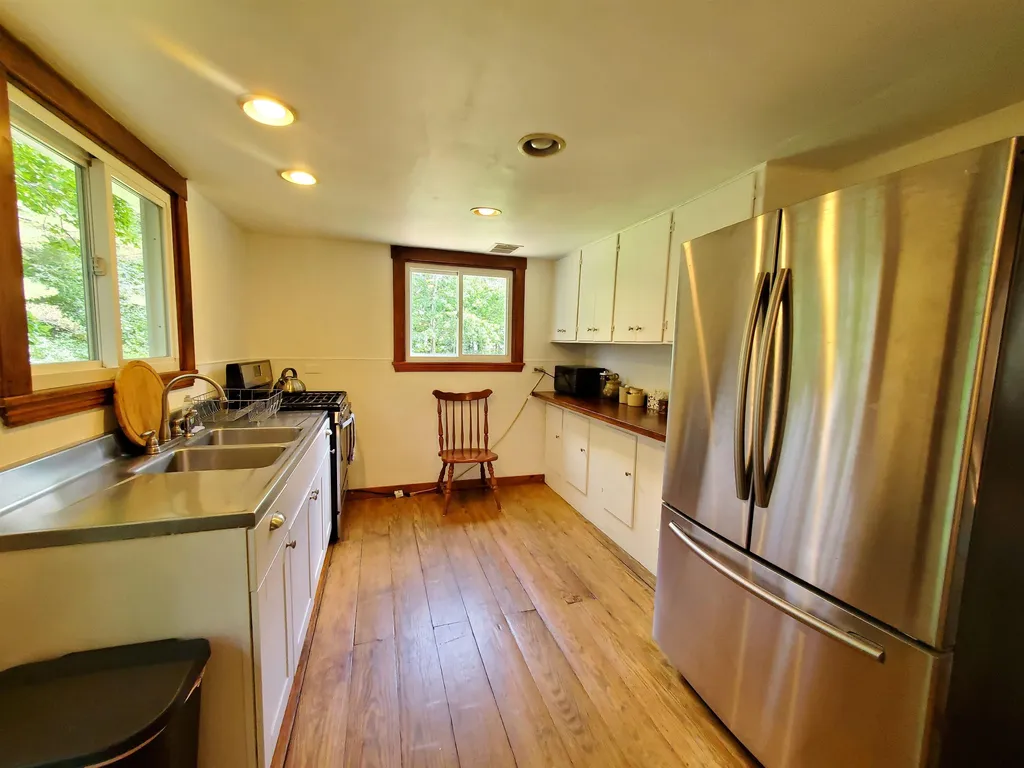 9 Foster Circle Enfield NH 03748