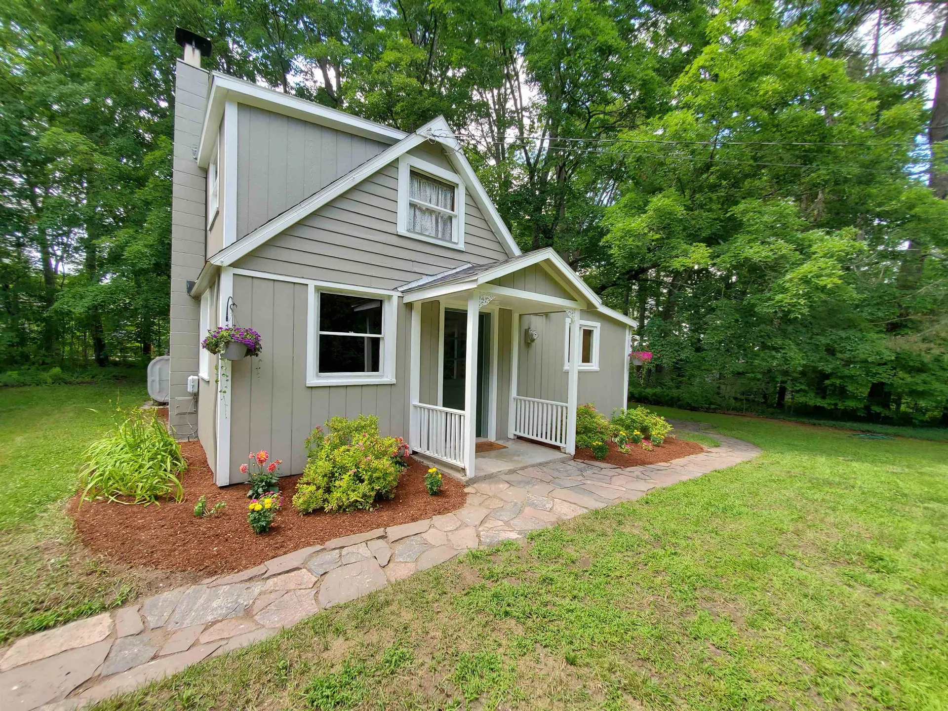 9 Foster Circle Enfield NH 03748