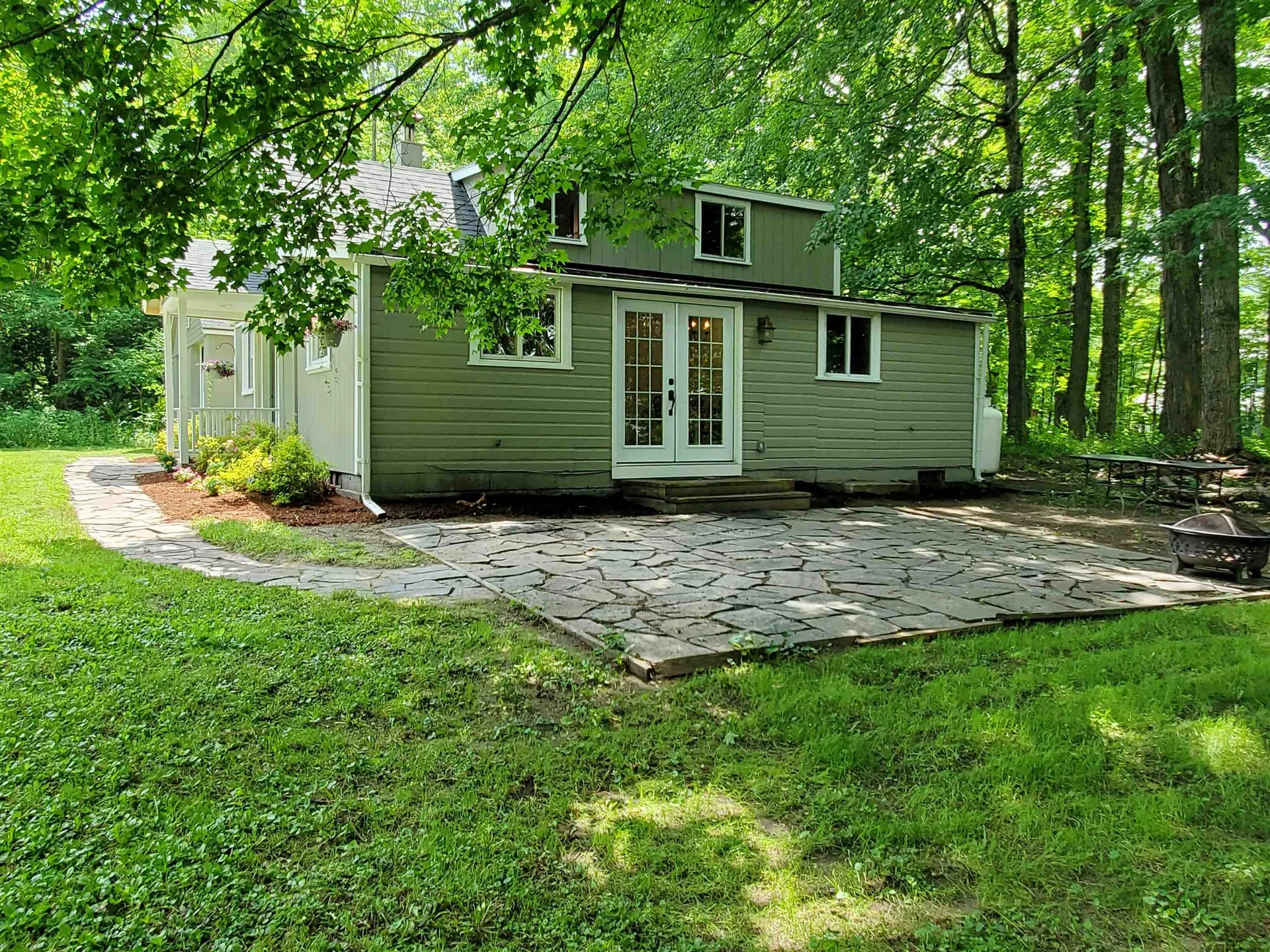 9 Foster Circle Enfield NH 03748