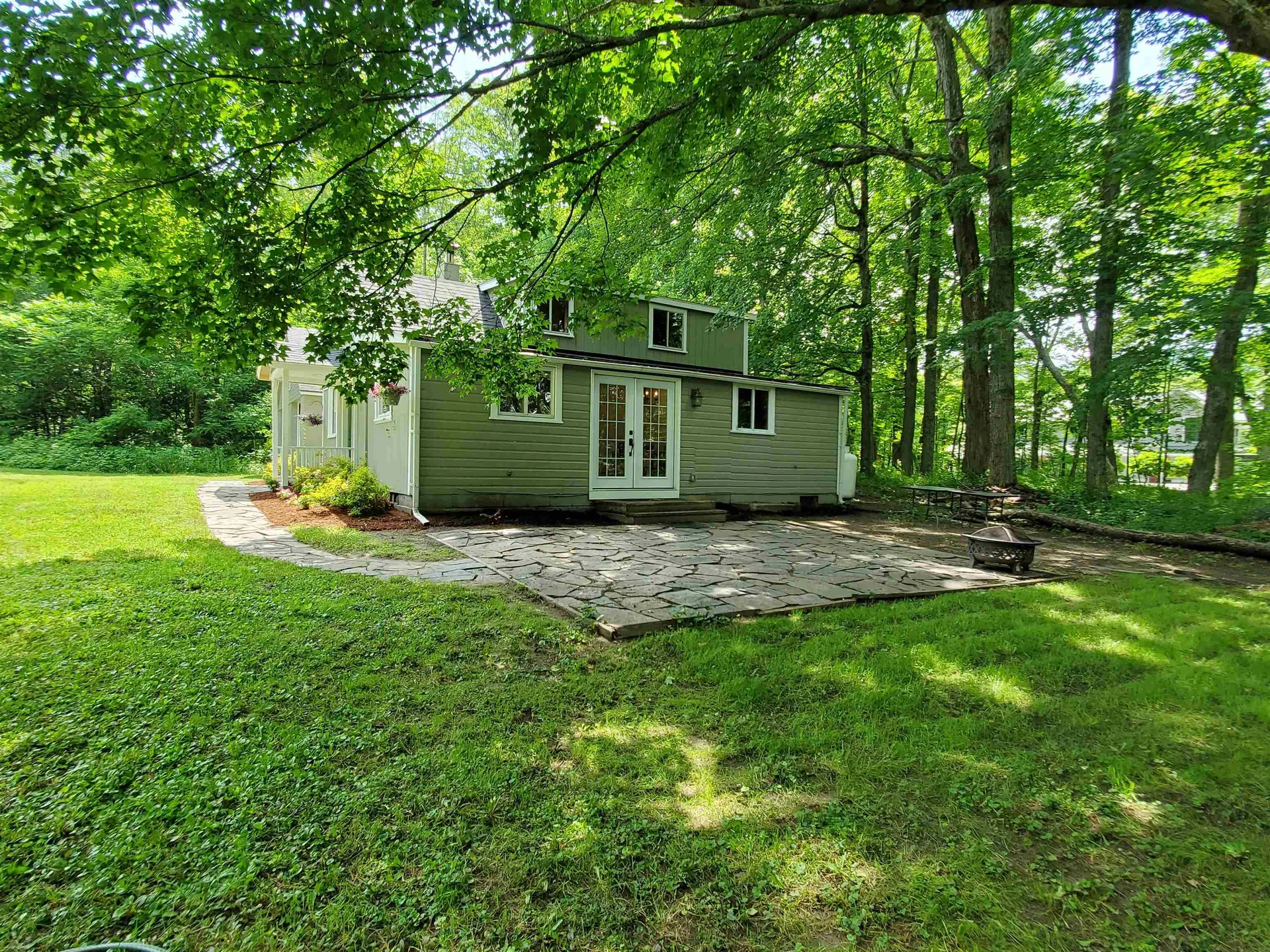 9 Foster Circle Enfield NH 03748