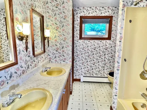 22 Olivo Road Keene NH 03431