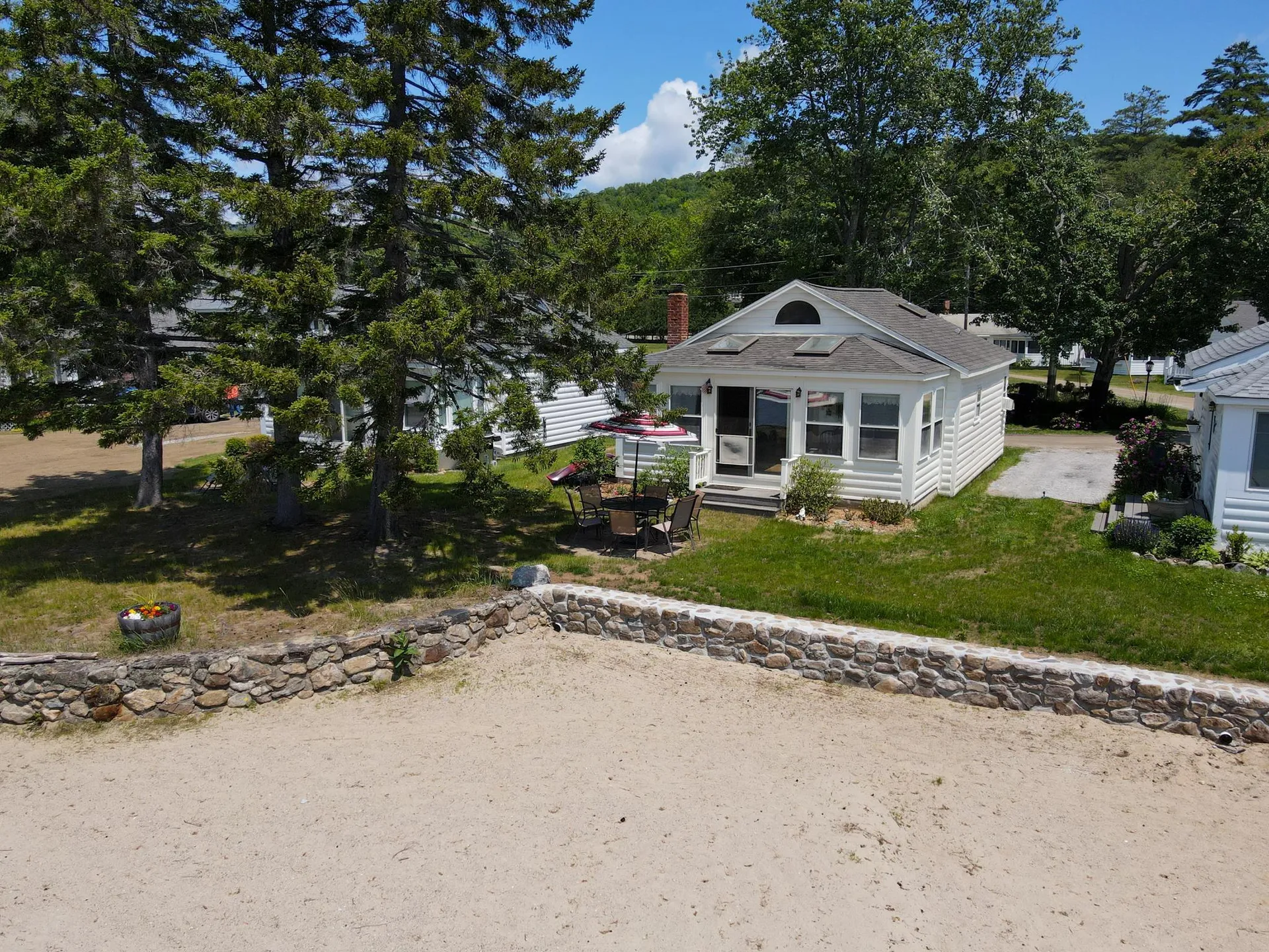 41 Paradise Lodge Road Bridgewater NH 03222