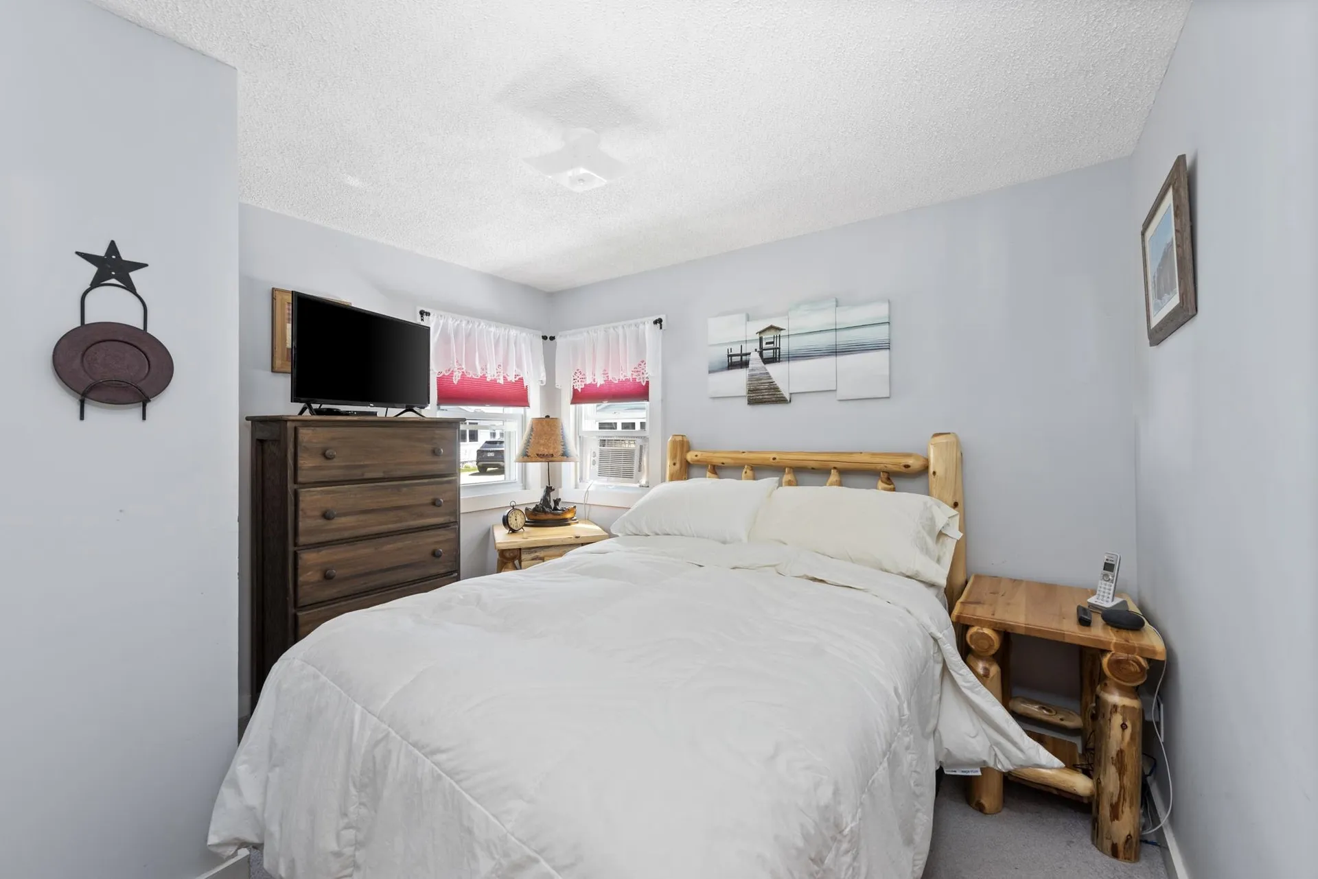 41 Paradise Lodge Road Bridgewater NH 03222
