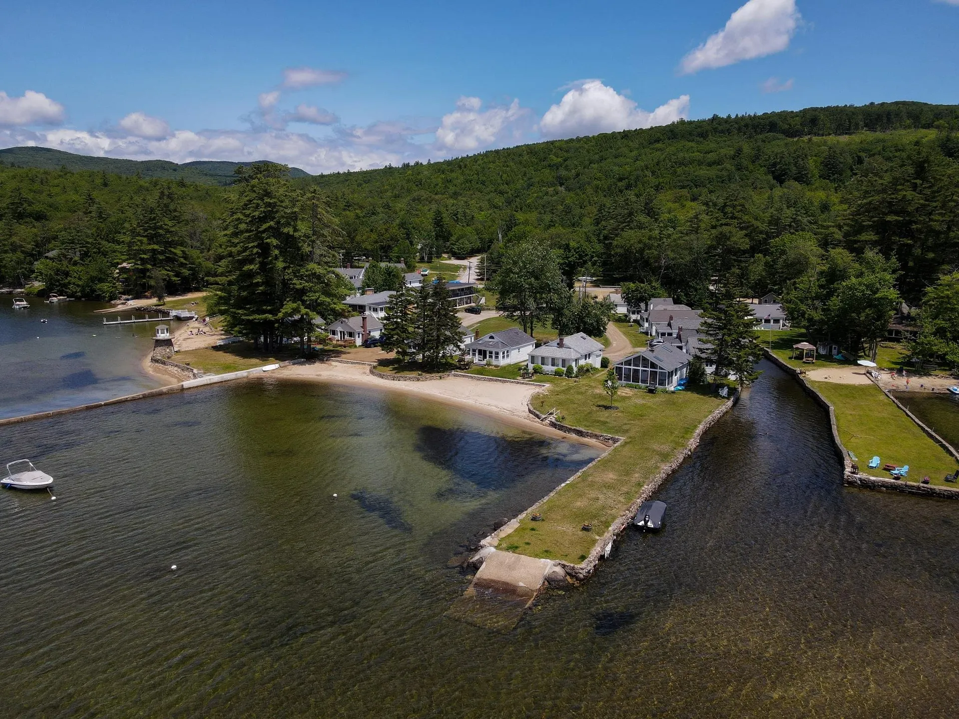 41 Paradise Lodge Road Bridgewater NH 03222
