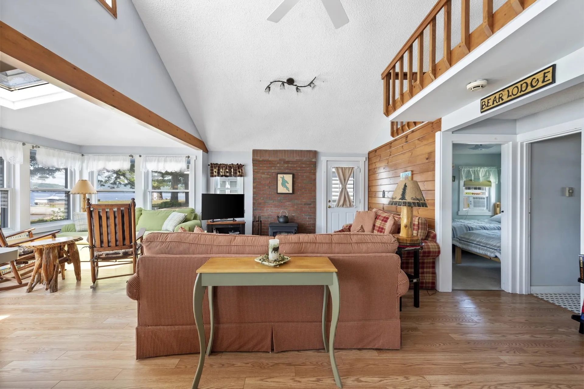 41 Paradise Lodge Road Bridgewater NH 03222