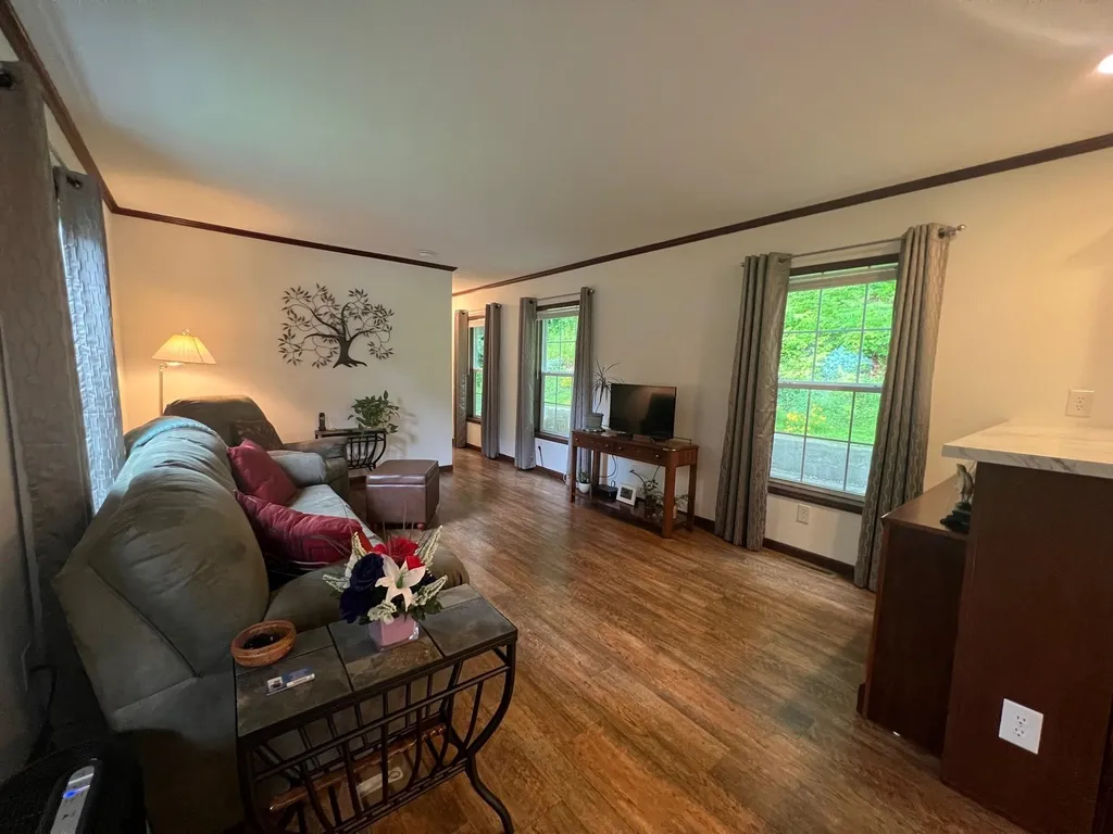16 Maxfield Lane Hartland VT 05052