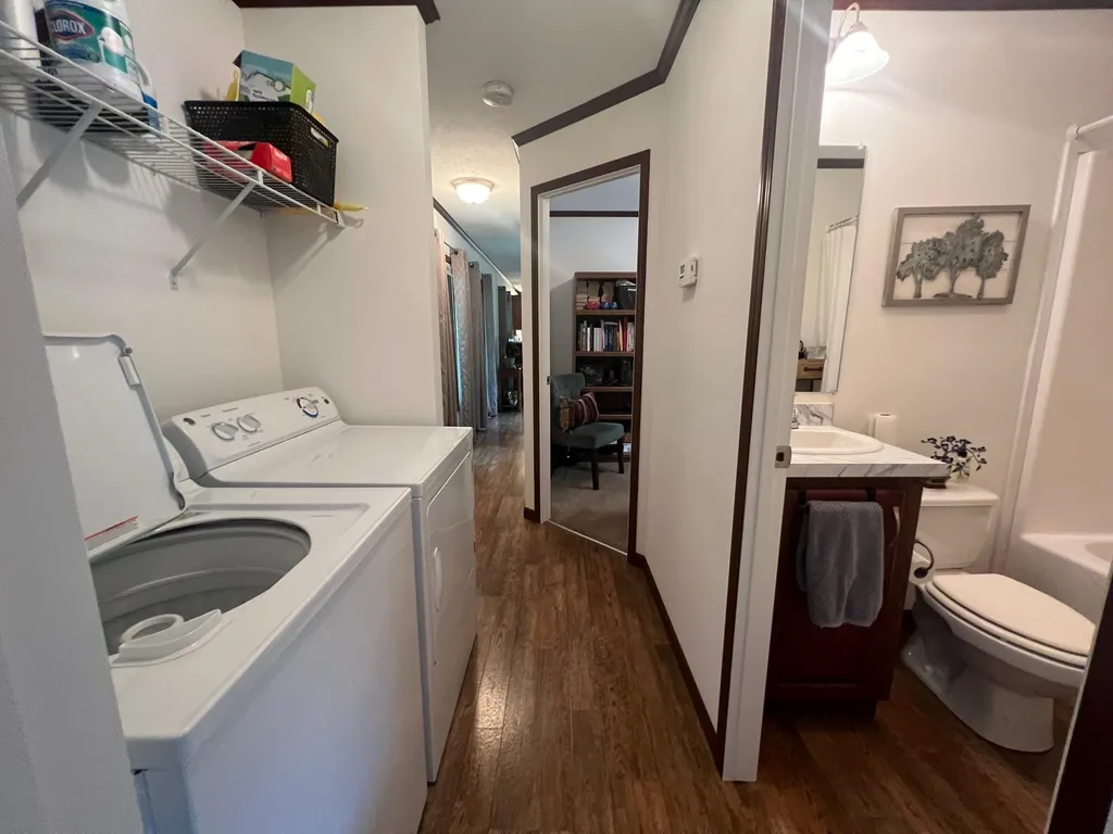 16 Maxfield Lane Hartland VT 05052