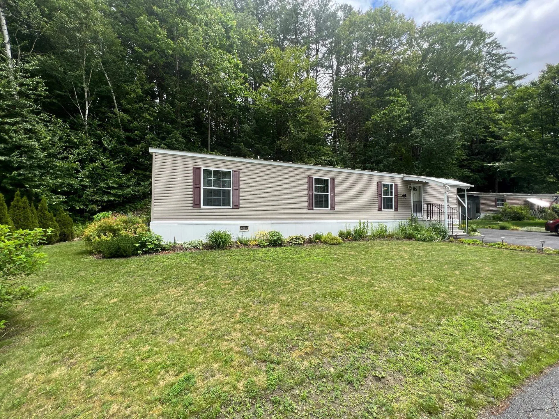 16 Maxfield Lane Hartland VT 05052
