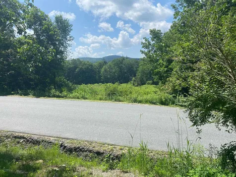 32 Old Warner Road Bradford NH 03221