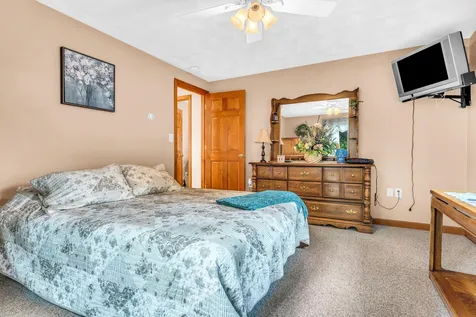 36 Turtle Rock Road Windham NH 03087
