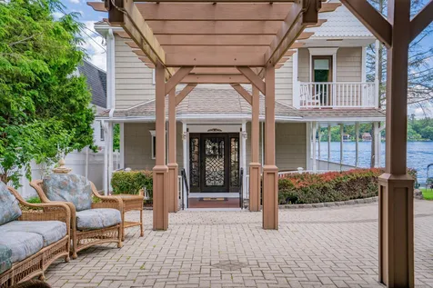 36 Turtle Rock Road Windham NH 03087