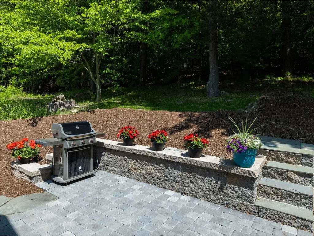 110 Boulder Hill Drive Shelburne VT 05482
