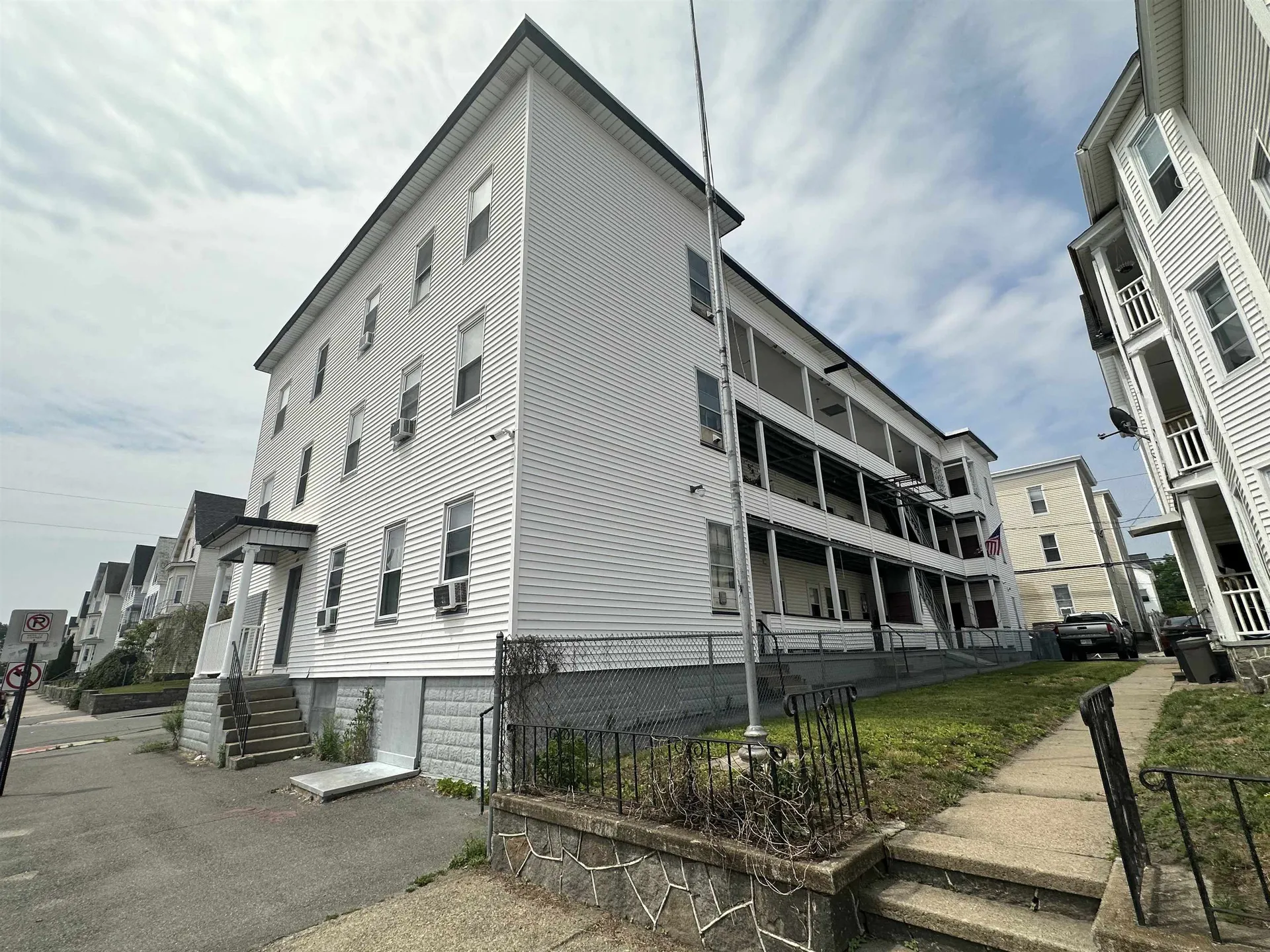 336 Dubuque Street Manchester NH 03102