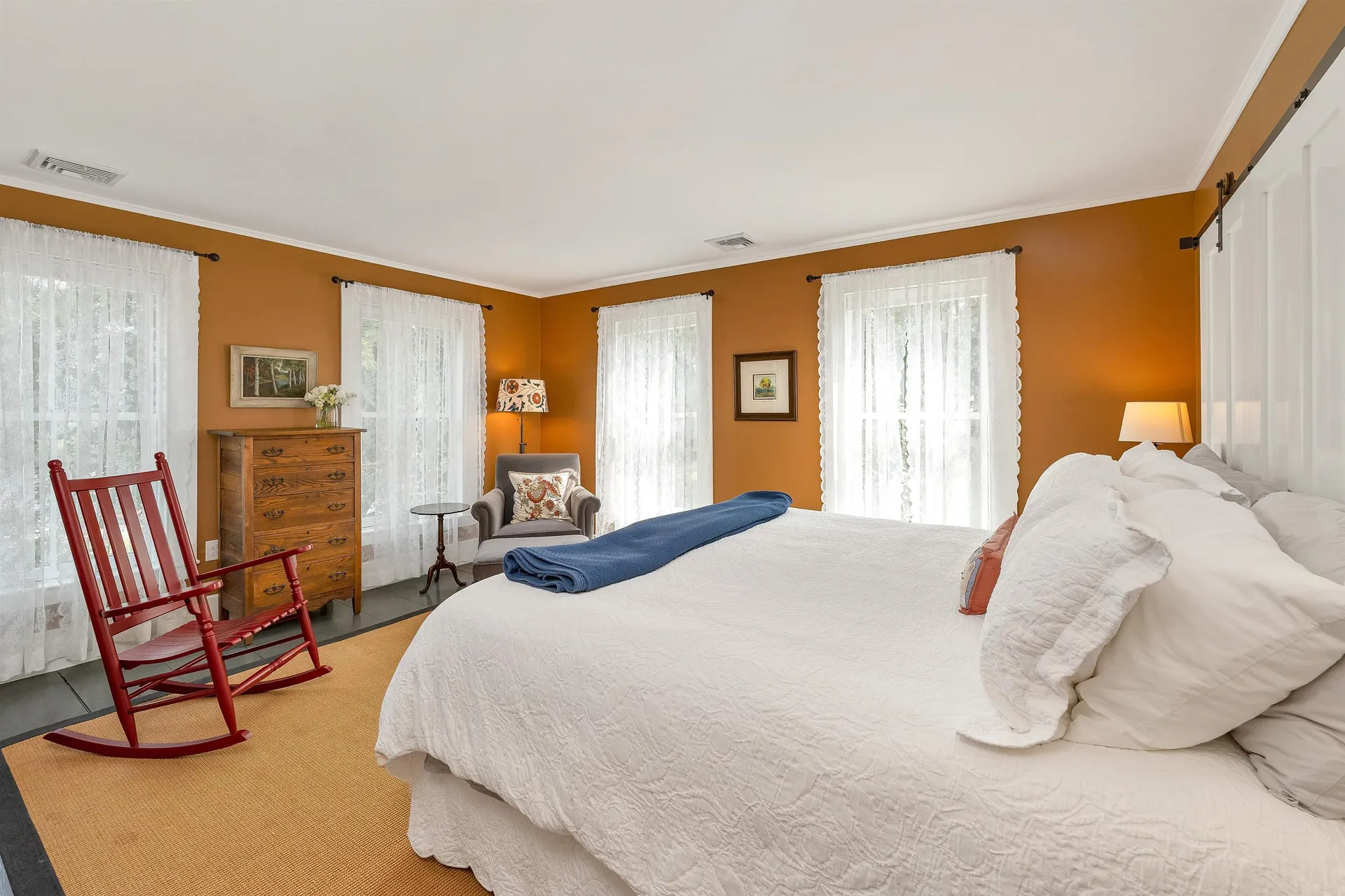 117 North Main Street Wolfeboro NH 03894