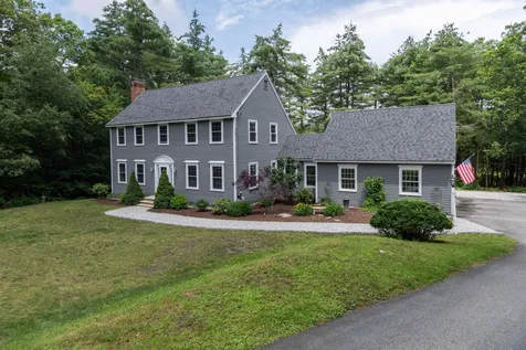 9 Beaver Pond Drive Brookline NH 03033
