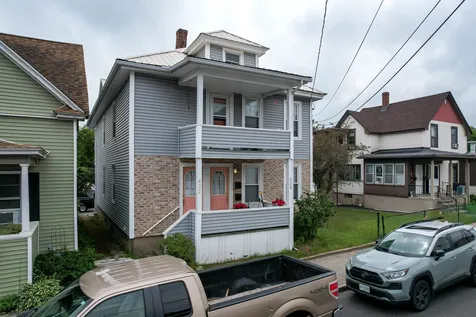 422-424 Kelley Street Manchester NH 03102