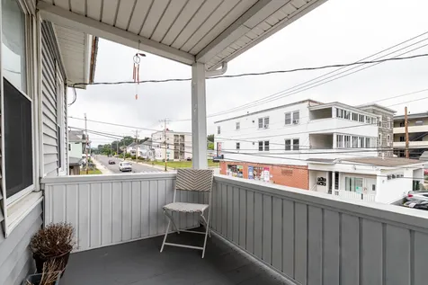 422-424 Kelley Street Manchester NH 03102