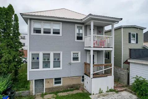 422-424 Kelley Street Manchester NH 03102