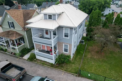 422-424 Kelley Street Manchester NH 03102