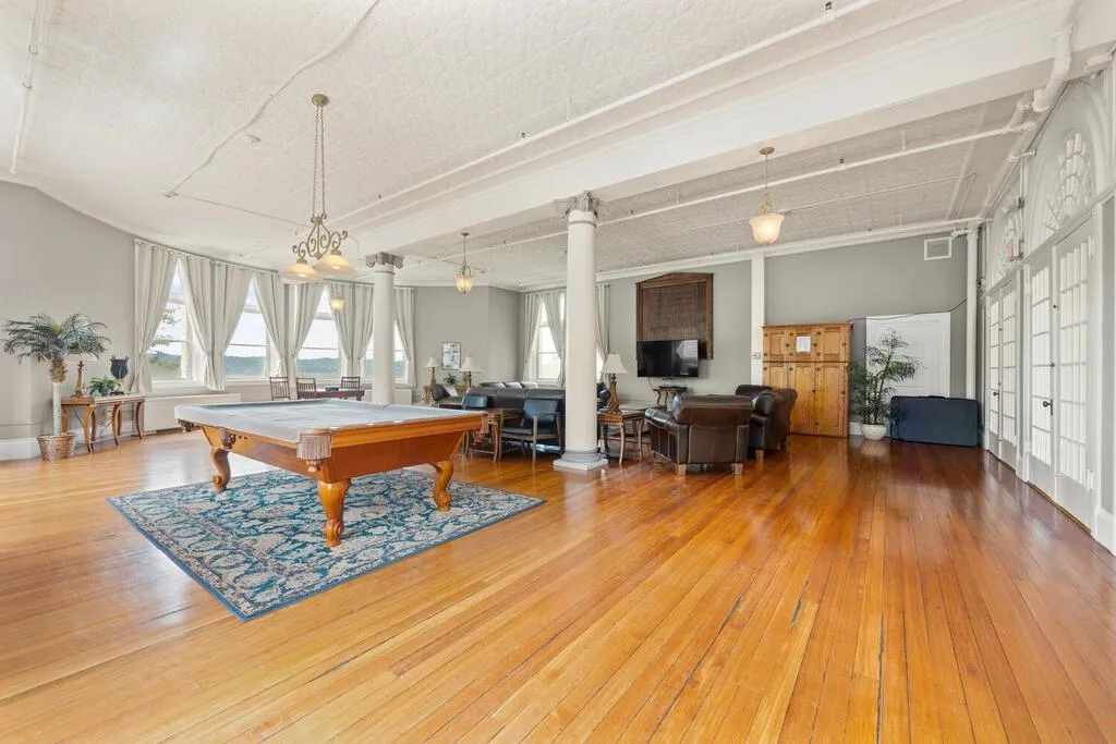 15 Mount Saint Marys Way Hooksett NH 03106