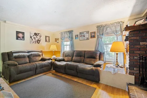 37 Elm Street Wolfeboro NH 03894