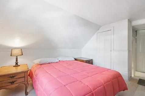 37 Elm Street Wolfeboro NH 03894