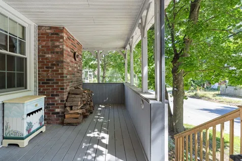 37 Elm Street Wolfeboro NH 03894