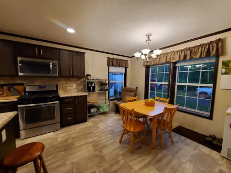 5 Hemlock Lane Canaan NH 03741