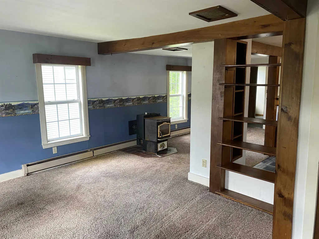 18 Brown Street Whitefield NH 03598