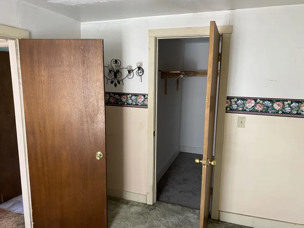 18 Brown Street Whitefield NH 03598