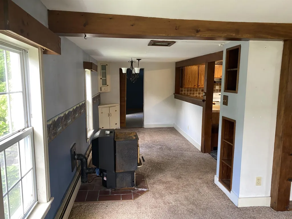 18 Brown Street Whitefield NH 03598