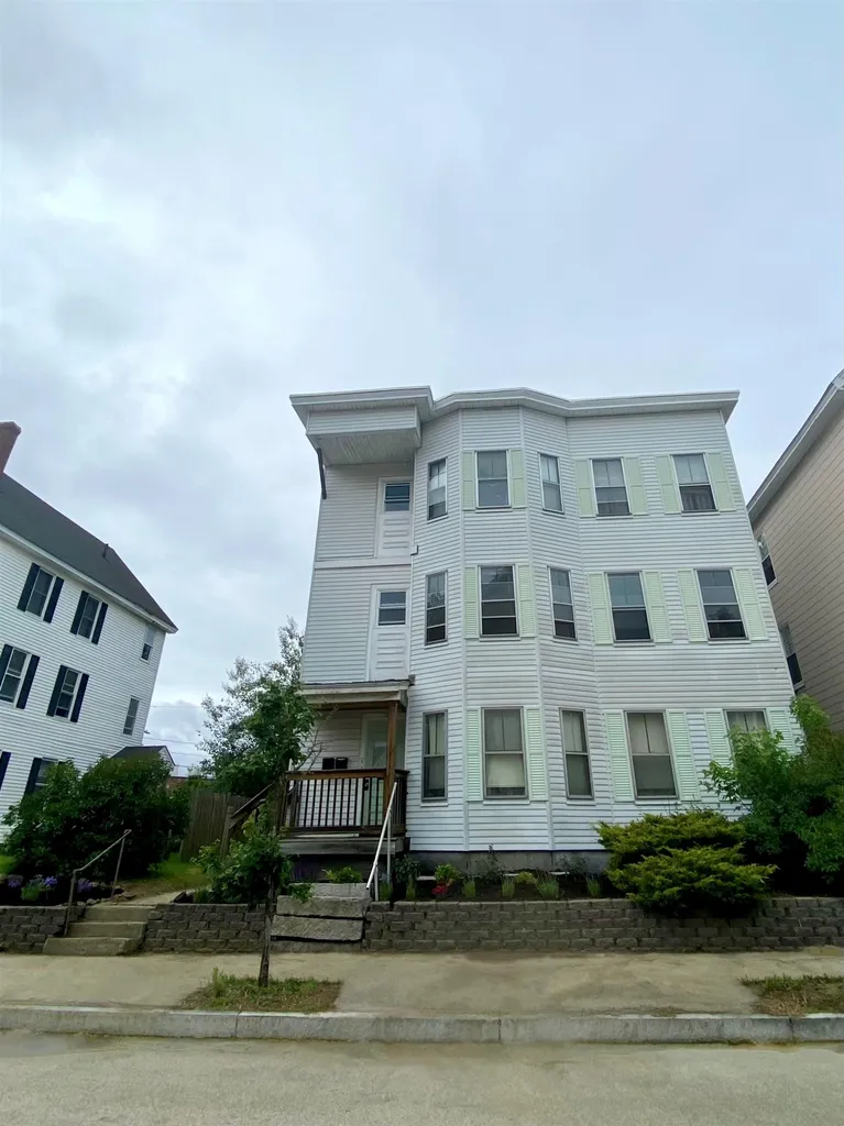 186 Green Street Manchester NH 03103