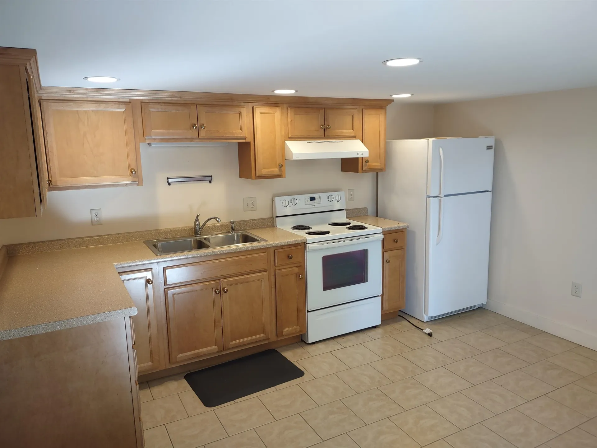 73 Main Street Peterborough NH 03458