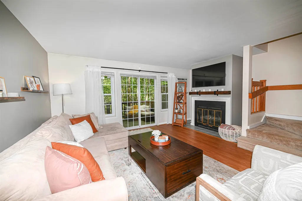 1465 Hooksett Road Hooksett NH 03106