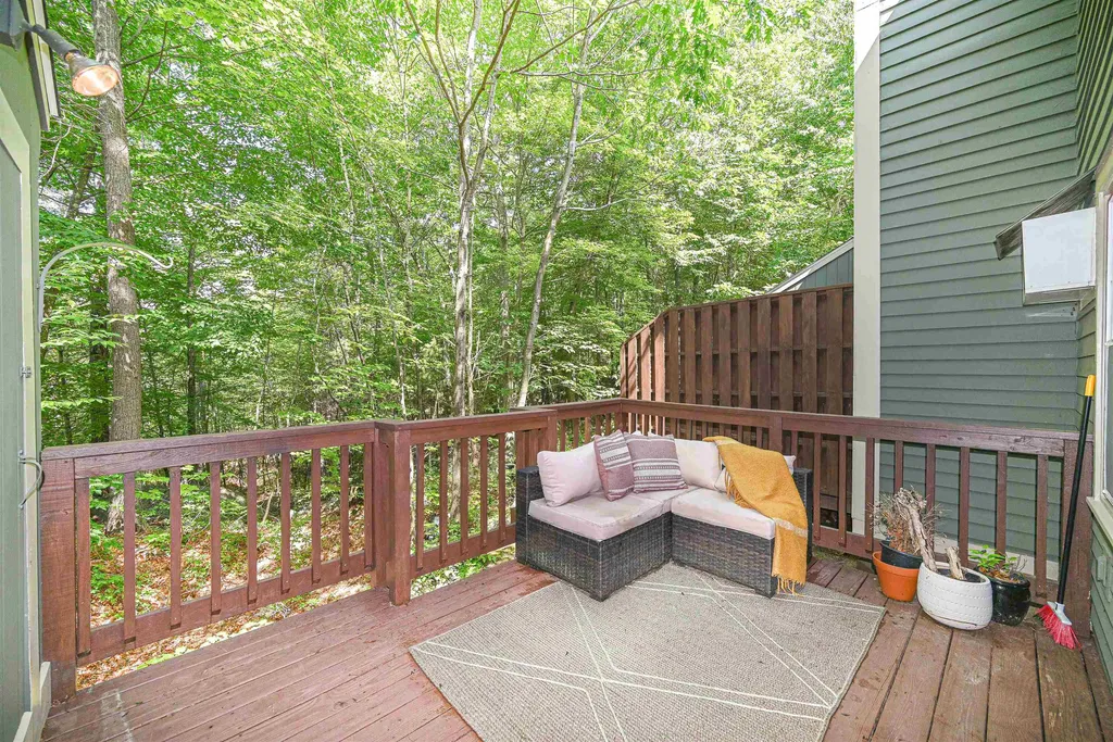 1465 Hooksett Road Hooksett NH 03106