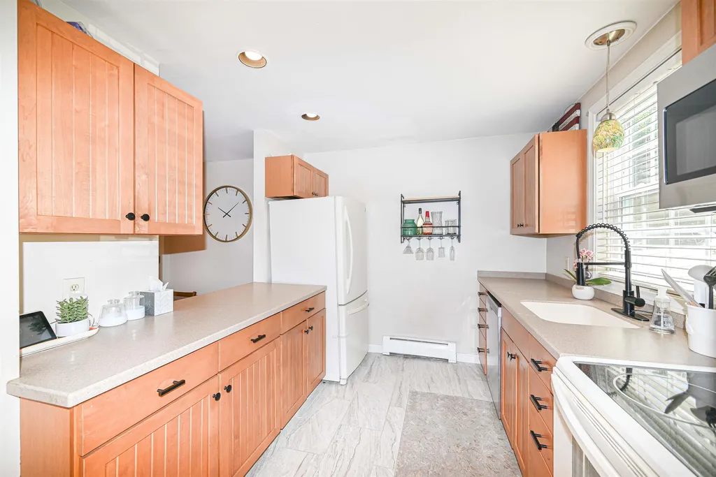 1465 Hooksett Road Hooksett NH 03106