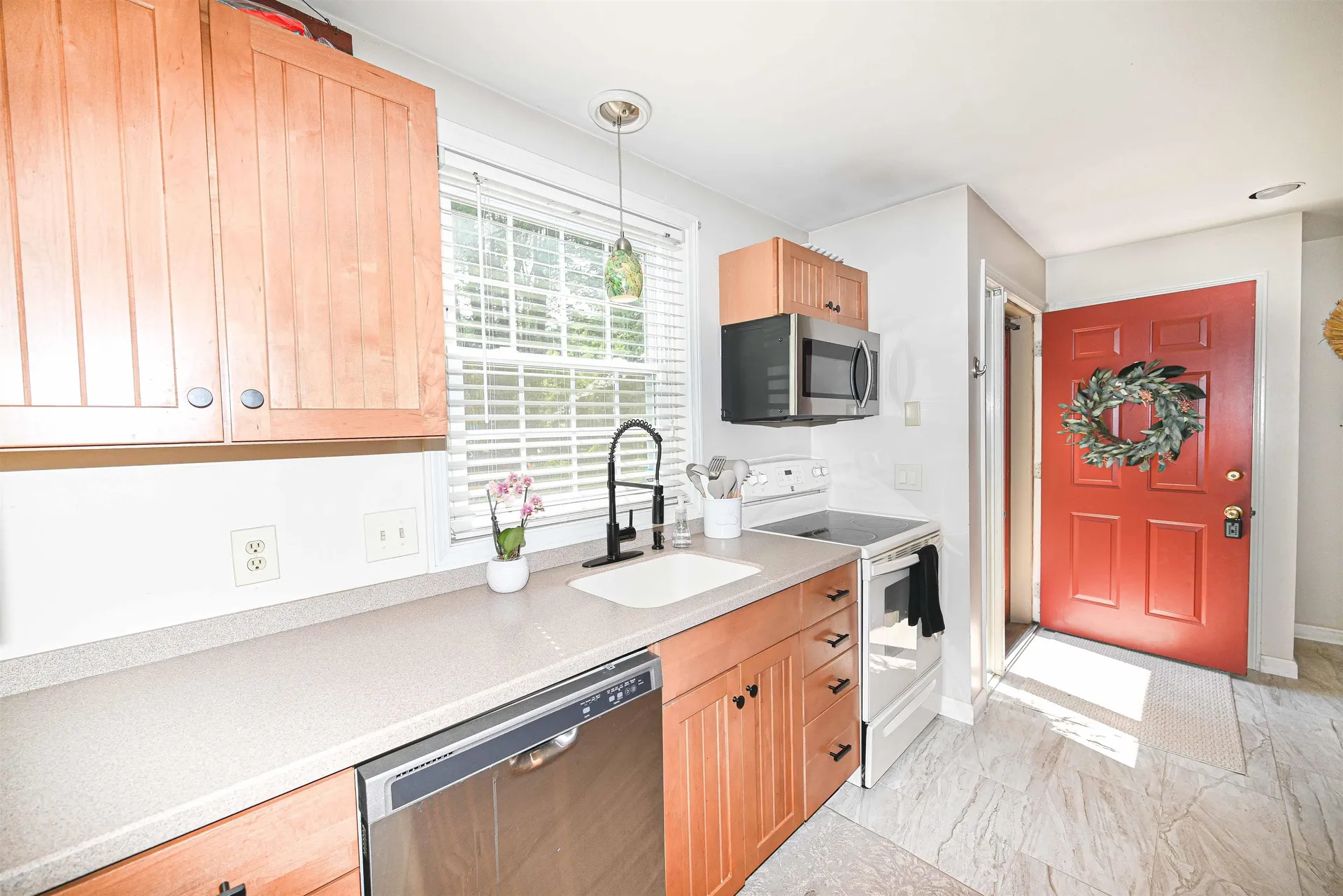 1465 Hooksett Road Hooksett NH 03106