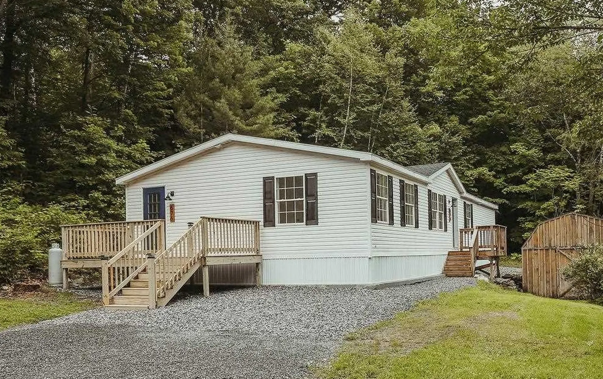 676 2nd Nh Turnpike Claremont NH 03743