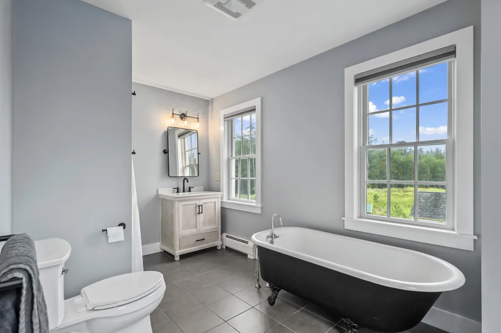 168 Back Canaan Road Strafford NH 03884