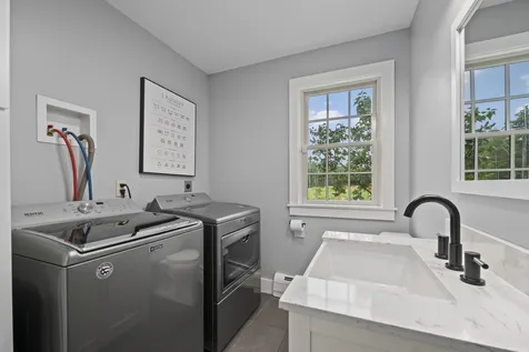 168 Back Canaan Road Strafford NH 03884