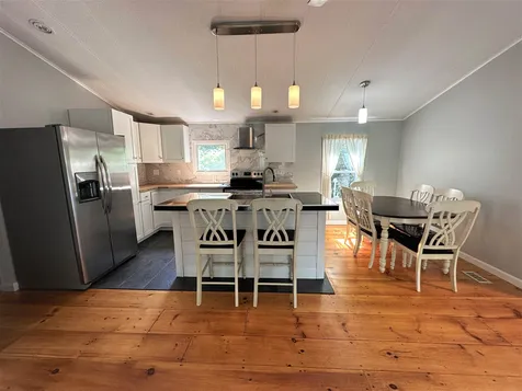 10 Lance Lane Epsom NH 03234