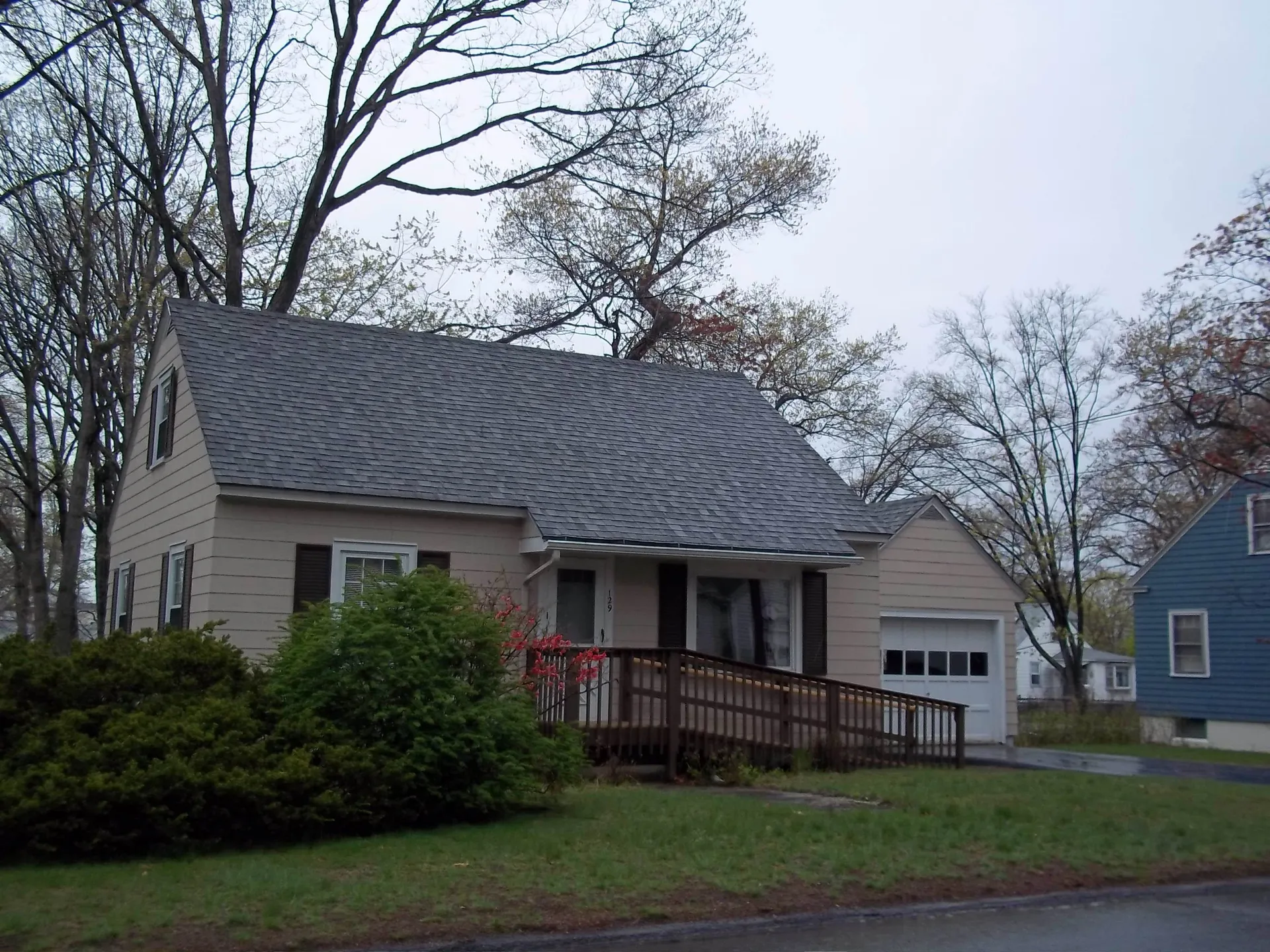 129 S Lincoln Street Manchester NH 03103