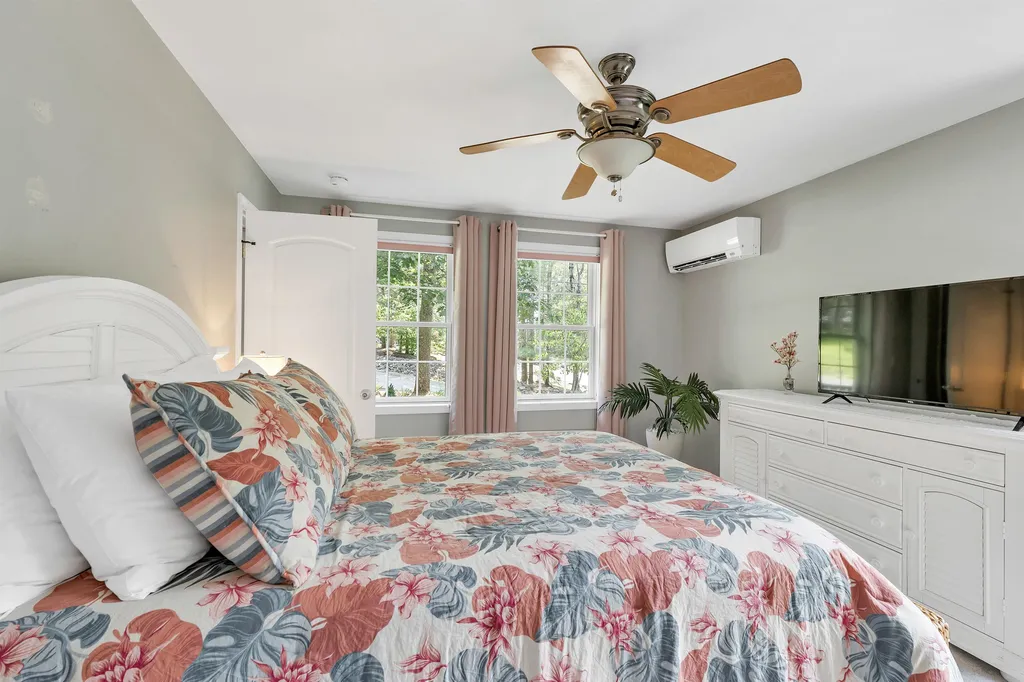 37 Saint Moritz Drive New Durham NH 03855
