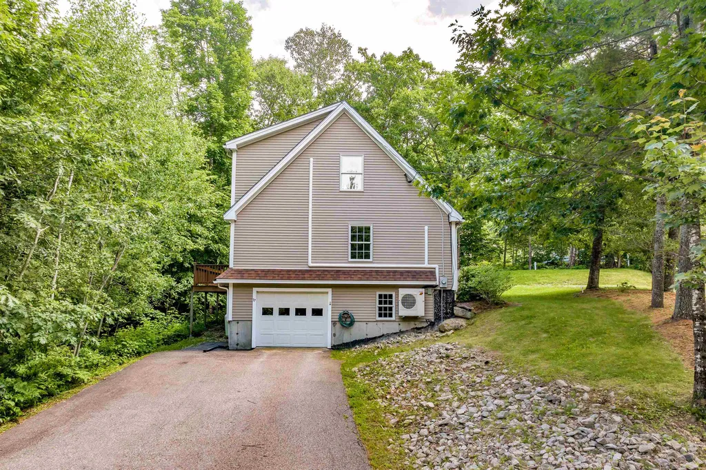 37 Saint Moritz Drive New Durham NH 03855