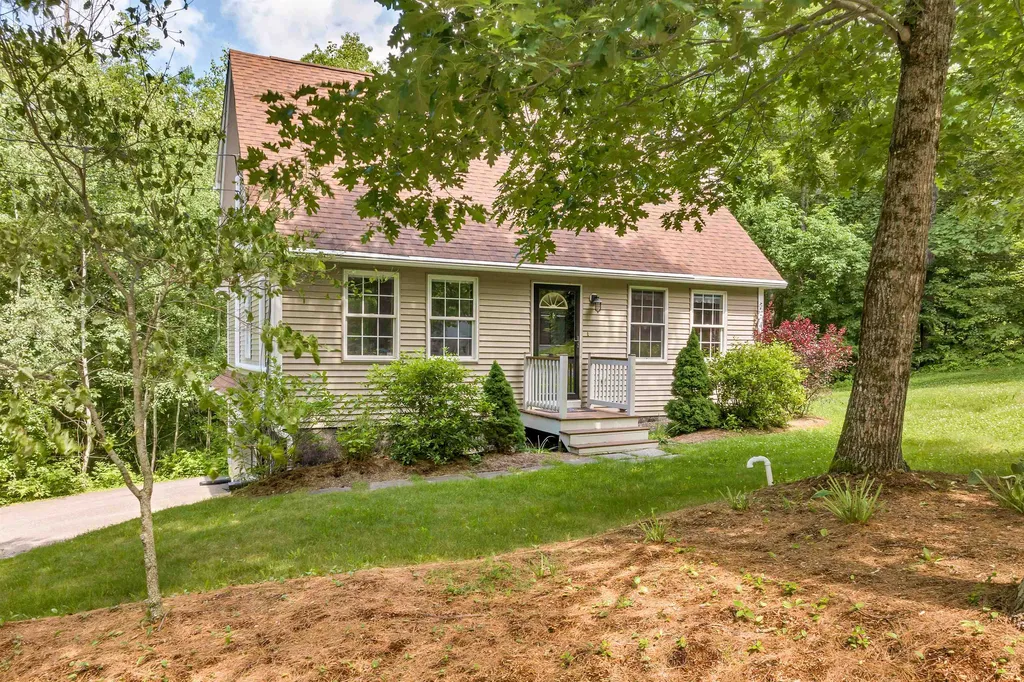 37 Saint Moritz Drive New Durham NH 03855
