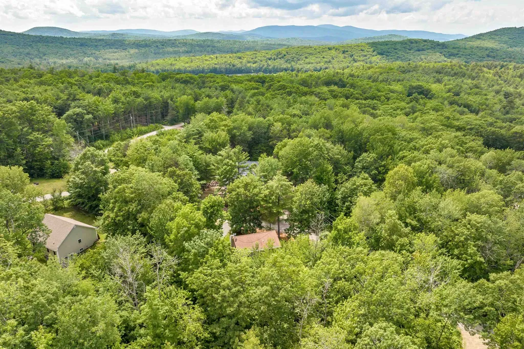 37 Saint Moritz Drive New Durham NH 03855