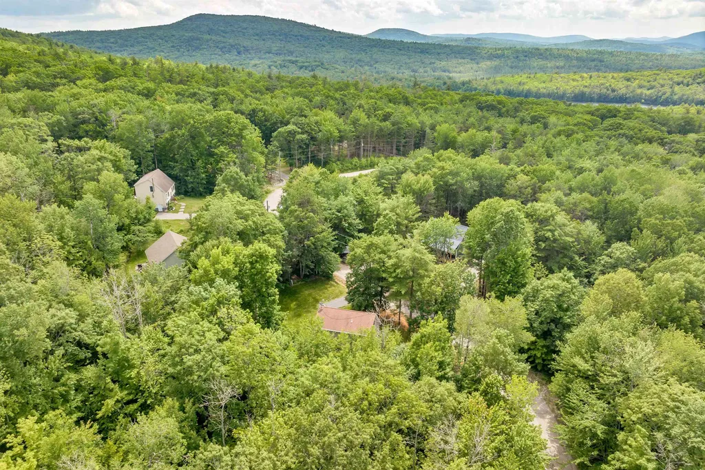 37 Saint Moritz Drive New Durham NH 03855