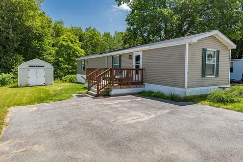 80 Crystal Springs Way Somersworth NH 03878