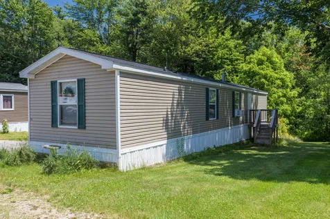 80 Crystal Springs Way Somersworth NH 03878